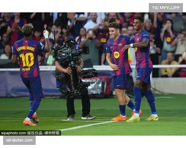 拉什福德租借巴萨爆发独造六球助球队六比一狂胜奥林匹亚科斯