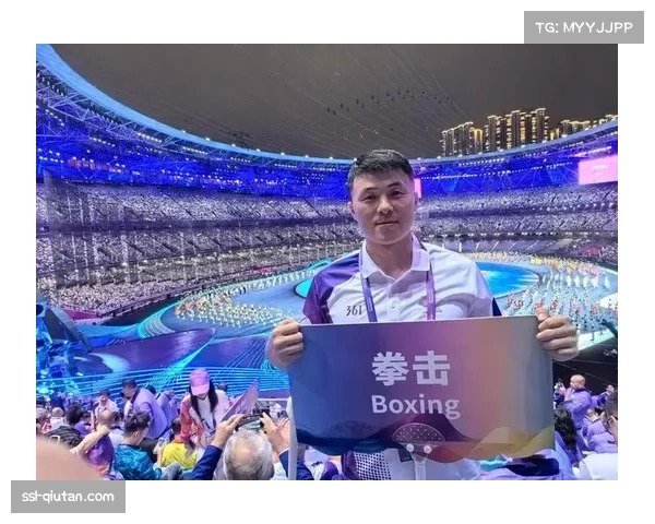 世界拳击联合会秘书长称赞全运会宝安体育馆为世界一流场馆